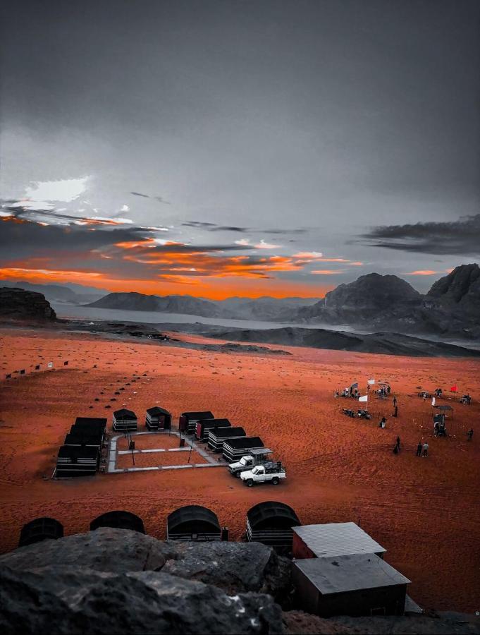 Wadi Rum Starlight Camp Exteriör bild