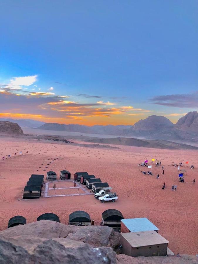 Wadi Rum Starlight Camp Exteriör bild