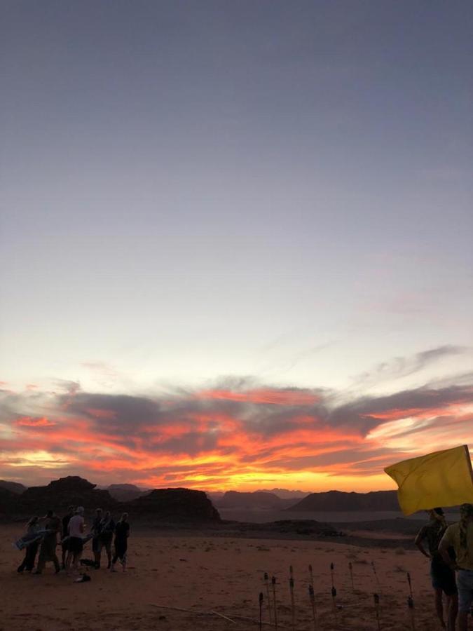 Wadi Rum Starlight Camp Exteriör bild