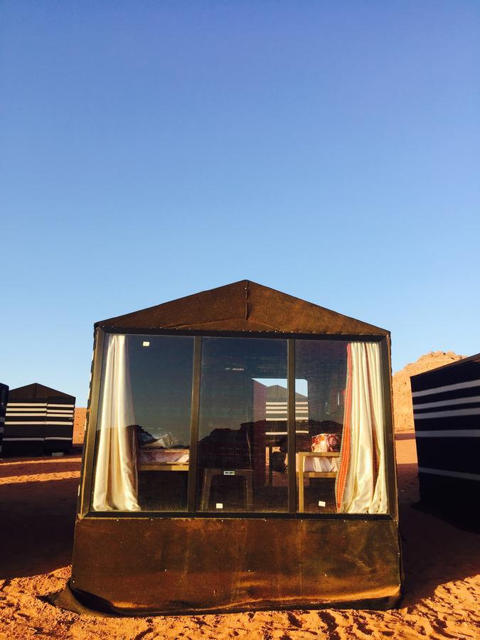 Wadi Rum Starlight Camp Exteriör bild