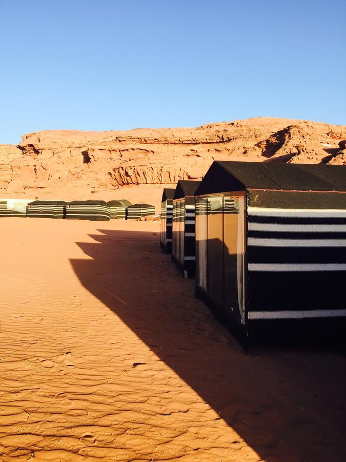 Wadi Rum Starlight Camp Exteriör bild