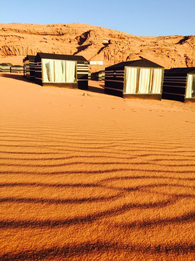 Wadi Rum Starlight Camp Exteriör bild